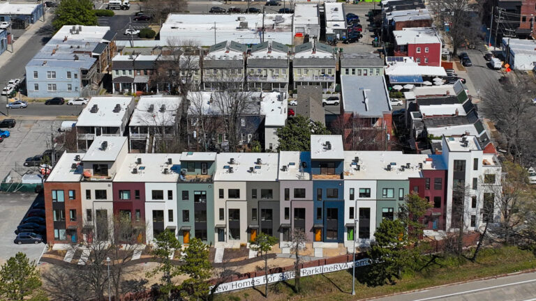 Parkline Townhomes - The Fan District - aerial