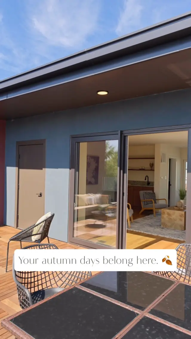 Cooler days, golden light, and a rooftop made for melting away the day. 🍂

Only 2 homes remaining in our final Phase of Parkline with a roof top deck. Schedule your tour and see which home is right for you. Or visit our next open house at 219 S. Stafford Ave.
Link in bio @theparklinerva